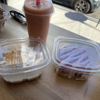 Sandwichitos - Guava shake ,tres leche and strawberry shortcake - Sandwiches Near Me - North Bergen, New Jersey