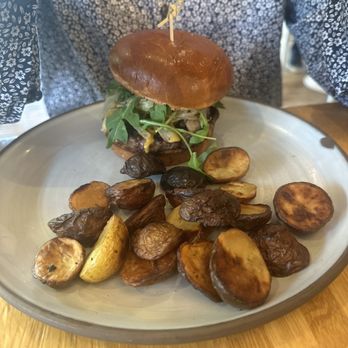 True Food Kitchen - Burger, potatoes were a bit dry - New American Near Me - Phoenix, Arizona True Food Kitchen - Burger, potatoes were a bit dry - New American Near Me - Phoenix, Arizona