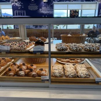 Paris Baguette - Coffee & Tea Near Me - Alexandria, Virginia Paris Baguette - Coffee & Tea Near Me - Alexandria, Virginia