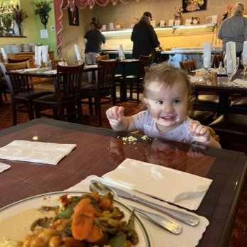 Priya - Vegan food AND lunch buffet!? Yummmmmy! - Indian Near Me - Chico, California