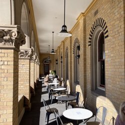 Customs House Hotel
