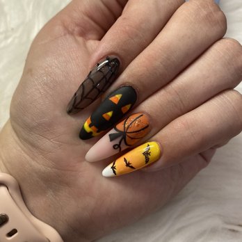 SB Nailbar - Halloween nails - Nail Salons Near Me - Santa Barbara, California SB Nailbar - Halloween nails - Nail Salons Near Me - Santa Barbara, California