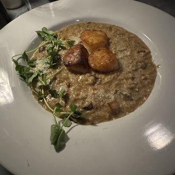 Lovina - Seared Wild Dayboat Scallops - New American Near Me - Calistoga, California Lovina - Seared Wild Dayboat Scallops - New American Near Me - Calistoga, California