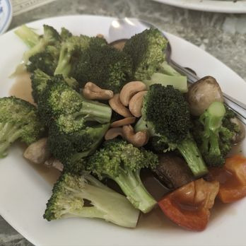 Jyun Kang Vegetarian Restaurant - Vegan Near Me - Ukiah, California
