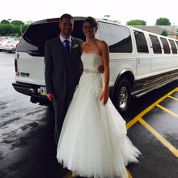 Carriage House Charters - A wedding to remember at carriage house charters limousines