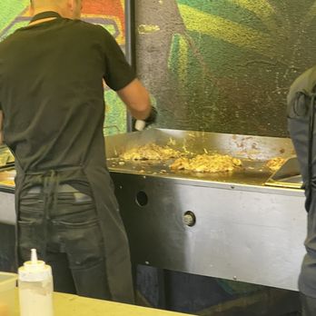 Bread & Breakfast - Burbank - Cooks - Breakfast & Brunch Near Me - Burbank, California