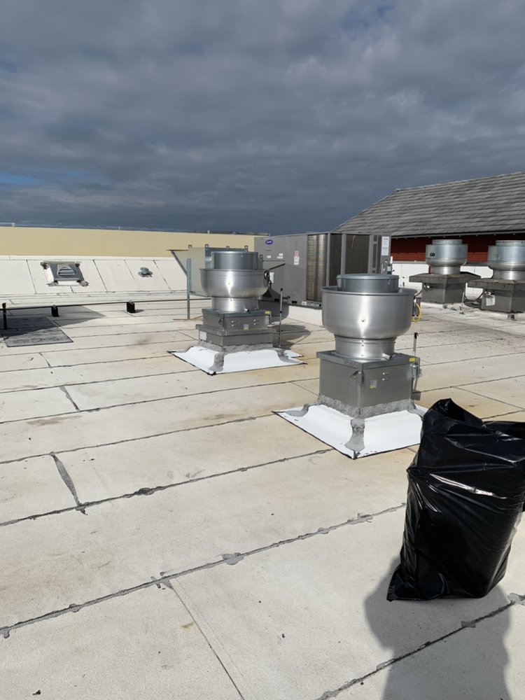 Slide of Roberts Roofing