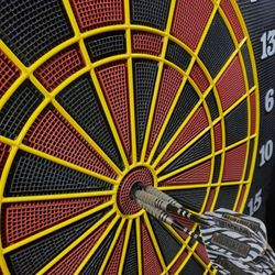Big Willies Tavern - Darts