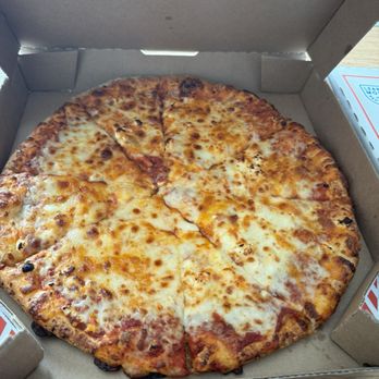 Domino's Pizza - Wisconsin 6 cheese - Pizza Near Me - Canyon Lake, California