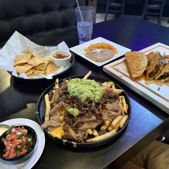 Tacos & Beer Mi Lindo Mexico - 4 Tacos de Birria with Side of Rice & Beans. Carne Asada fries. - Mexican Near Me - Temecula, California