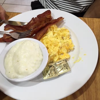 Sara's Kitchen - Delish eggs, grits, bacon - Breakfast & Brunch Near Me - Palm Beach Gardens, Florida Sara's Kitchen - Delish eggs, grits, bacon - Breakfast & Brunch Near Me - Palm Beach Gardens, Florida