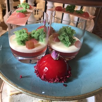 The St. Ermin's Tea Lounge - Tea Rooms Near Me - Westminster, XGL The St. Ermin's Tea Lounge - Tea Rooms Near Me - Westminster, XGL