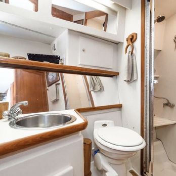 Vetted Club - 2 bathrooms - Boat Charters Near Me Vetted Club - 2 bathrooms - Boat Charters Near Me