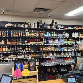 Bart's Liquor - Shots,  shots & more shots - Beer, Wine & Spirits Near Me - Estes Park, Colorado