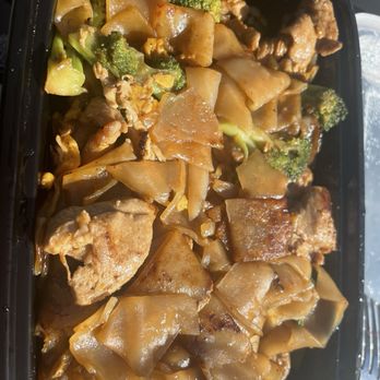 Thai Talay - Pad See You - Thai Near Me - Westchester, California Thai Talay - Pad See You - Thai Near Me - Westchester, California