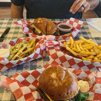 Dan's The Grub Shack - Calling all burger connoisseurs!! Try this place,, You won't be disappointed!! Dan the owner was very pleasant. - Burgers Near Me - Atascadero, California Dan's The Grub Shack - Calling all burger connoisseurs!! Try this place,, You won't be disappointed!! Dan the owner was very pleasant. - Burgers Near Me - Atascadero, California