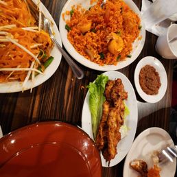 Shrimp fried rice, chicken satay, pad Thai , steam rice Shrimp fried rice, chicken satay, pad Thai , steam rice