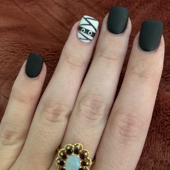 MK Nail Spa - Matte dip nails with mummy design for Halloween by Katie - Nail Salons Near Me - Morgan Hill, California
