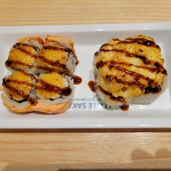 Little Sakana - Dynamite and bakes scallop rolls - Japanese Near Me - Katy, Texas