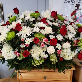 Flower Works Designer - Floral Designers Near Me - Stratford, Connecticut Flower Works Designer - Floral Designers Near Me - Stratford, Connecticut