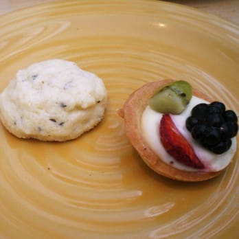Carlucci's Bakery - Rosemary cookie and mini-fruit tart - Bakeries Near Me - Salt Lake City, Utah Carlucci's Bakery - Rosemary cookie and mini-fruit tart - Bakeries Near Me - Salt Lake City, Utah