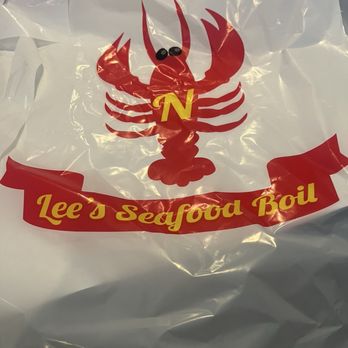 Lee's Seafood Boil - Bib - Seafood Near Me - Columbus, Ohio