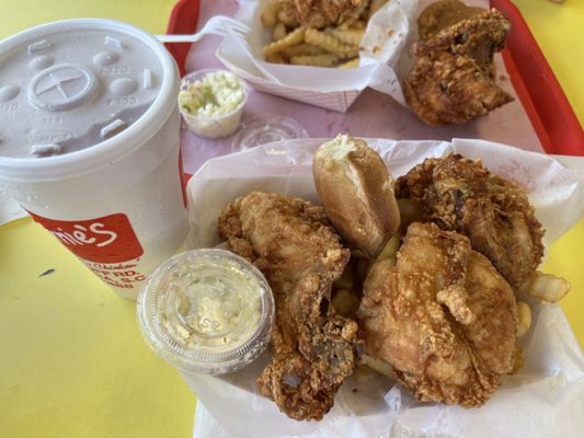 Bernie's Chicken by null