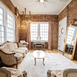 Ringgold Legacy Hall - Bridal Room