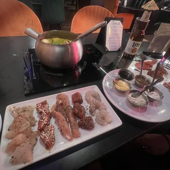 Simply Dipped Fondue - Classic entree - Fondue Near Me - Fredericksburg, Texas