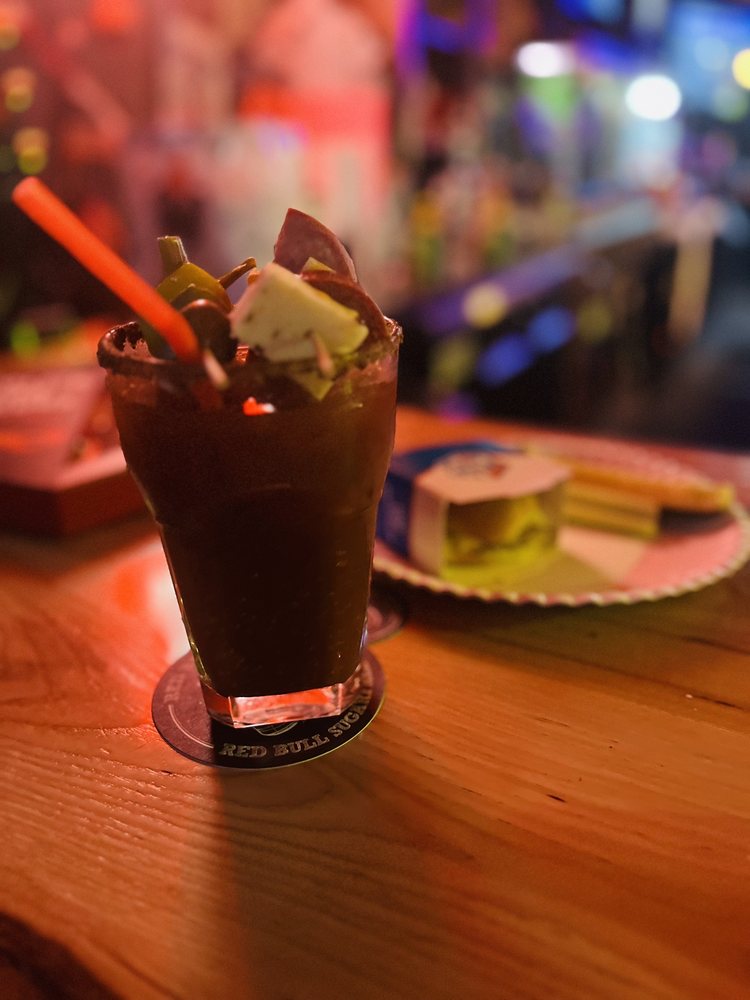 CLEMENTINE’S PUB Updated September 2024 23 Photos & 28 Reviews