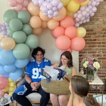 Balloons And Centerpieces - Balloon Services Near Me Balloons And Centerpieces - Balloon Services Near Me