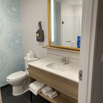Tru by Hilton Stoughton - Hotels Near Me - Stoughton, Wisconsin Tru by Hilton Stoughton - Hotels Near Me - Stoughton, Wisconsin