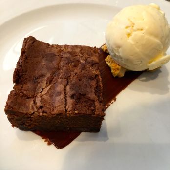 Joseph Benjamin - Chocolate brownie, praline ice cream and honeycomb - Modern European Near Me - Chester, CHW