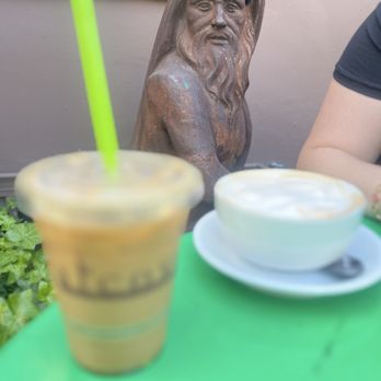 Alcove Café & Bakery - Statue outside - Bakeries Near Me - Los Angeles, California Alcove Café & Bakery - Statue outside - Bakeries Near Me - Los Angeles, California