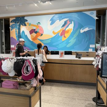 lululemon - Sports Wear Near Me - Honolulu, Hawaii lululemon - Sports Wear Near Me - Honolulu, Hawaii