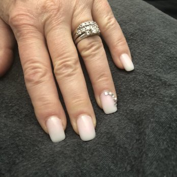 Kelly Nails - Day Spas Near Me - Lombard, Illinois