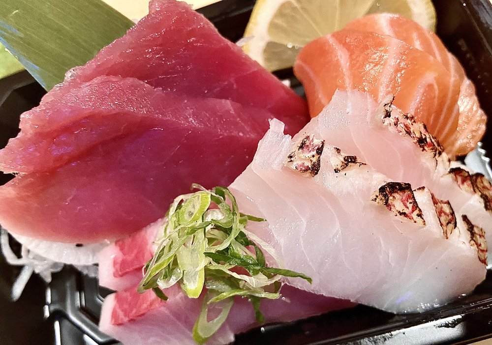 Take Maru Sushi Logo