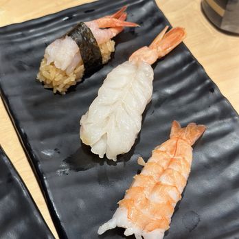 Waka Sakura - Shrimp lovers - Conveyor Belt Sushi Near Me - Gardena, California