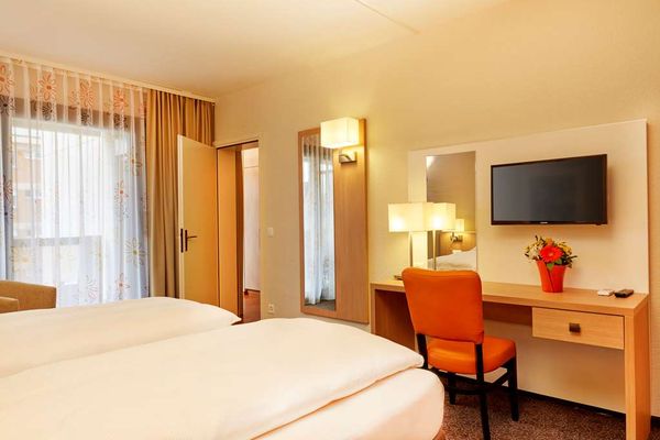 H4 Hotel Arcadia Locarno by null