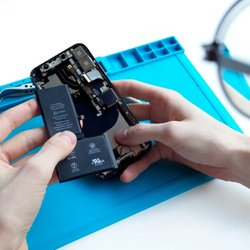 iPhoneSOS - Repair your iPhone battery in our shop