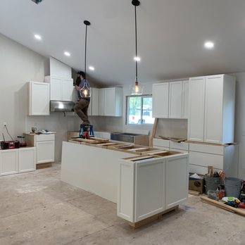 Iron & Oak - a kitchen being remodeled - General Contractors Near Me Iron & Oak - a kitchen being remodeled - General Contractors Near Me