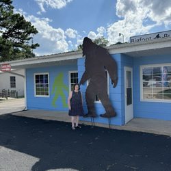 Bigfoot Burger - Outside