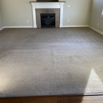 Husky Carpet Cleaning - Clean carpet - Carpet Cleaning Near Me - Clackamas, Oregon Husky Carpet Cleaning - Clean carpet - Carpet Cleaning Near Me - Clackamas, Oregon