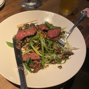 Yard House - Steak Bowl - New American Near Me - San Antonio, Texas Yard House - Steak Bowl - New American Near Me - San Antonio, Texas