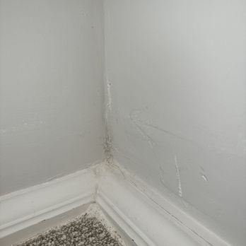 Henson Drywall - Poor paint coverage, messy finish, lots of leftover drywall dust - Drywall Installation & Repair Near Me Henson Drywall - Poor paint coverage, messy finish, lots of leftover drywall dust - Drywall Installation & Repair Near Me
