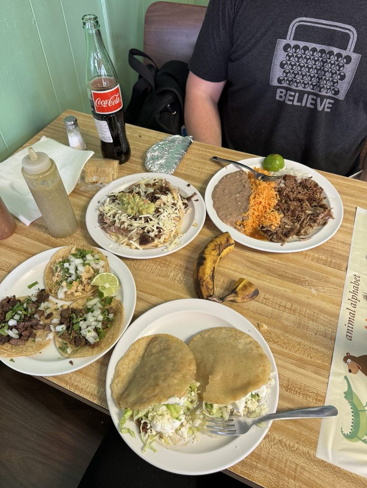 Lalo's Taqueria