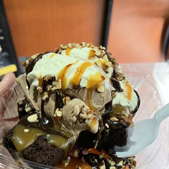 Cold Stone Creamery - Brownie A La Carte! - Ice Cream & Frozen Yogurt Near Me - Bakersfield, California