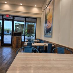 Tropical Smoothie Cafe