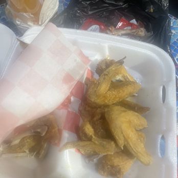 Smaxx - Wings - American Near Me - Kansas City, Missouri
