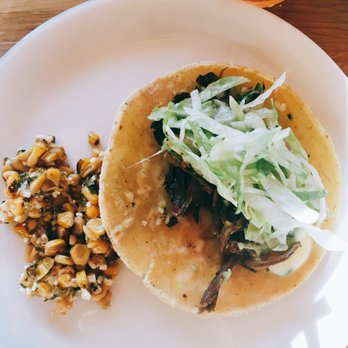 Quiubo - Barbakoa taco and corn - Mexican Near Me - Naperville, Illinois